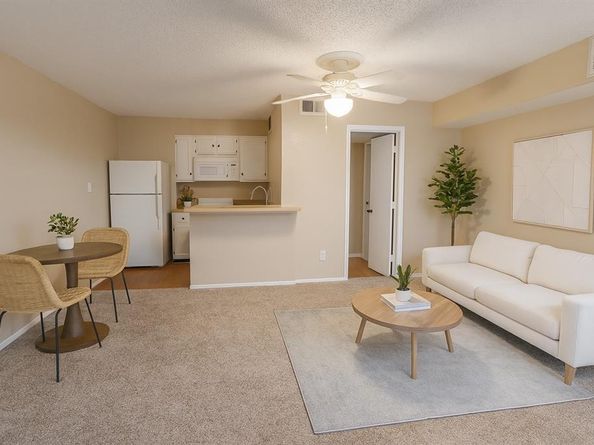 9823  Walnut Street  307, Dallas Texas 75243