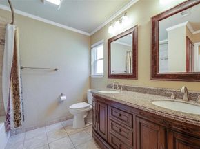 104 W Oak Valley Drive , Colleyville Texas 76034
