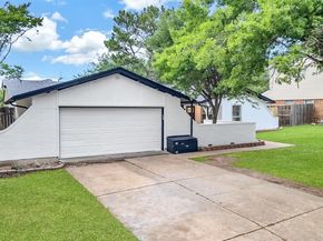 817  Savannah Way , Bedford Texas 76022