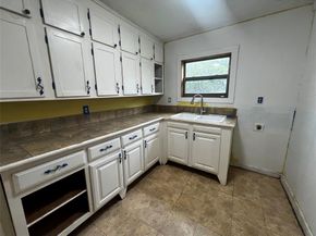319  Ridgecrest Court , Azle Texas 76020