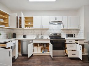 4216 E Side Avenue , Dallas Texas 75226
