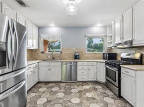 181  Easton Road , Dallas Texas 75218
