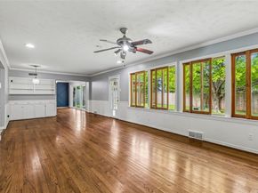 181  Easton Road , Dallas Texas 75218