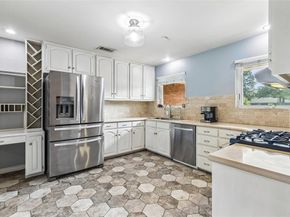 181  Easton Road , Dallas Texas 75218