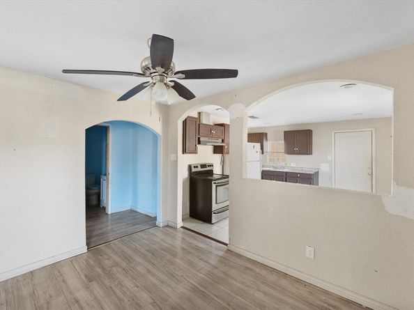 3708  Avenue M  , Fort Worth Texas 76105