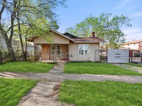 3708  Avenue M  , Fort Worth Texas 76105