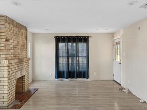 3708  Avenue M  , Fort Worth Texas 76105