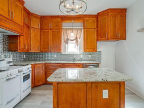 1014 W Arlington Avenue , Fort Worth Texas 76110