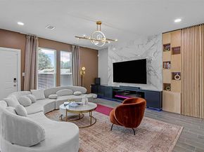 610  Parker Circle , Garland Texas 75040