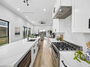 4217  Roseland Avenue , Dallas Texas 75204