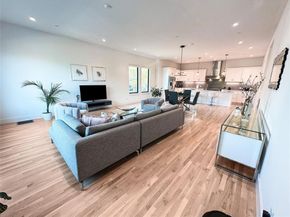 2633  Reagan Street  201, Dallas Texas 75219