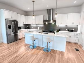2633  Reagan Street  201, Dallas Texas 75219
