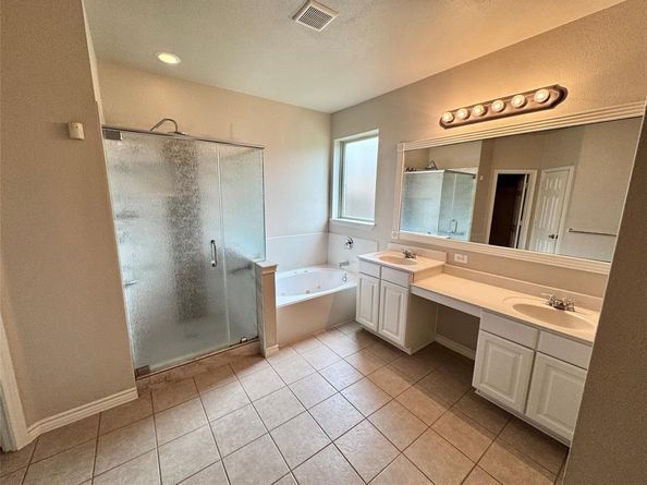 1100  Annalea Cove Drive , Lewisville Texas 75056