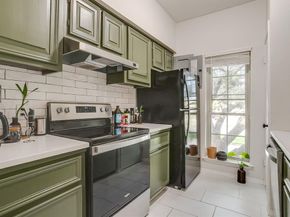 4426  Harlanwood Drive  207, Fort Worth Texas 76109