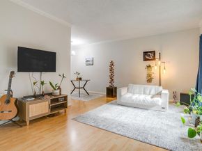 4426  Harlanwood Drive  207, Fort Worth Texas 76109