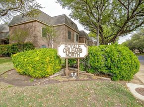 4426  Harlanwood Drive  207, Fort Worth Texas 76109