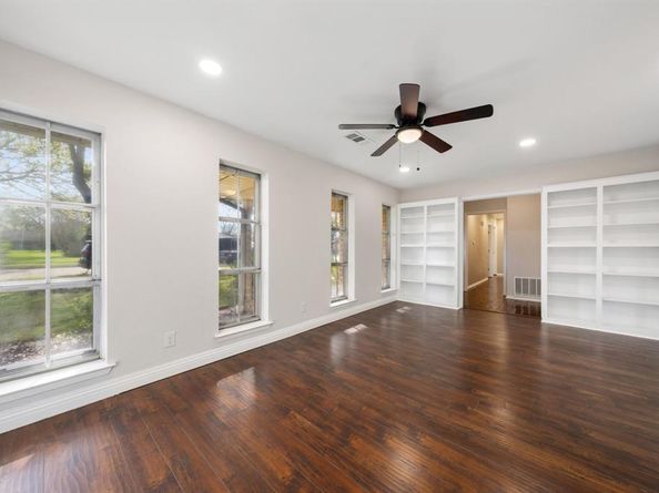 501  Tanglewood Drive S, Irving Texas 75061