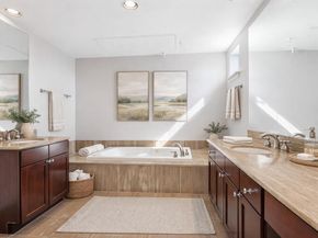 4122  Avondale Avenue  204, Dallas Texas 75219