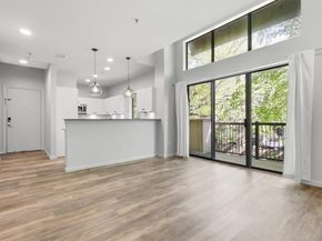 4122  Avondale Avenue  204, Dallas Texas 75219