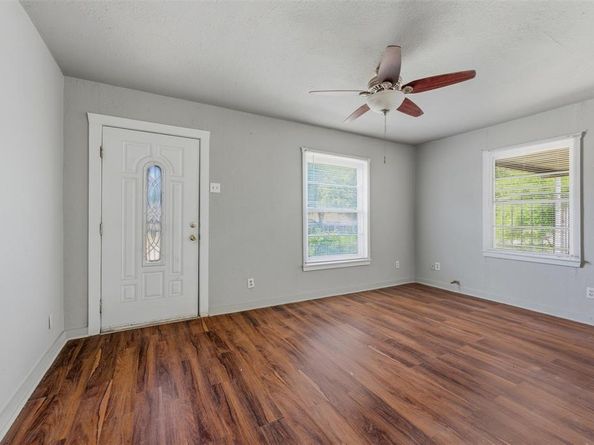 2609  Yeager Street , Fort Worth Texas 76112