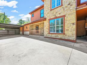 902 S Montclair  , Dallas Texas 75208