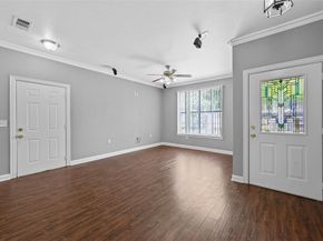 902 S Montclair  , Dallas Texas 75208