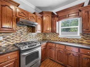 902 S Montclair  , Dallas Texas 75208