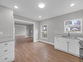 812 E Robert Street , Fort Worth Texas 76104