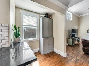 1113  Carlock Street , Fort Worth Texas 76110