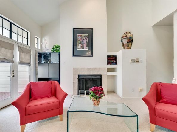 3235  Cole Avenue  55, Dallas Texas 75204