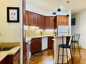 3235  Cole Avenue  55, Dallas Texas 75204