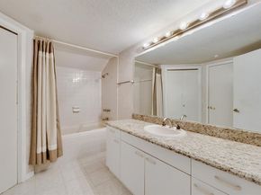3235  Cole Avenue  55, Dallas Texas 75204
