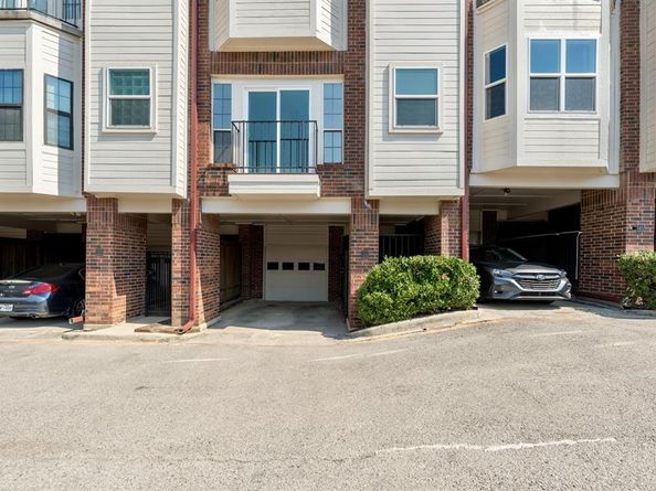 3235  Cole Avenue  55, Dallas Texas 75204