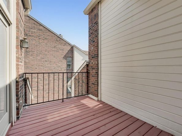 3235  Cole Avenue  55, Dallas Texas 75204