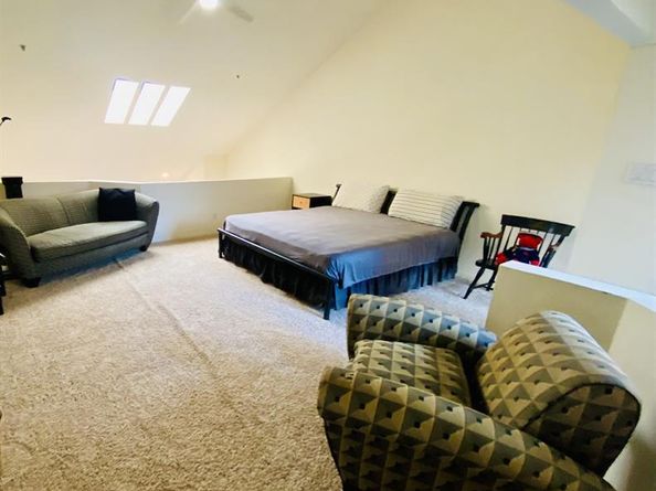 3235  Cole Avenue  55, Dallas Texas 75204