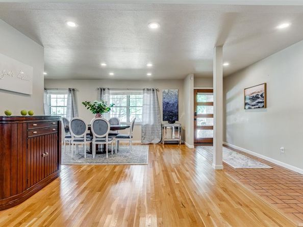 6124 N Jim Miller Road , Dallas Texas 75228