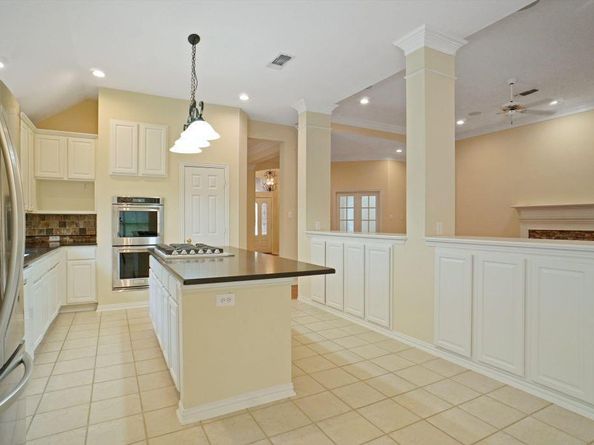 2204  Woods Edge Court , Corinth Texas 76210