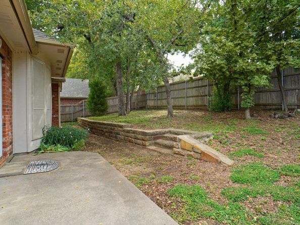 2204  Woods Edge Court , Corinth Texas 76210