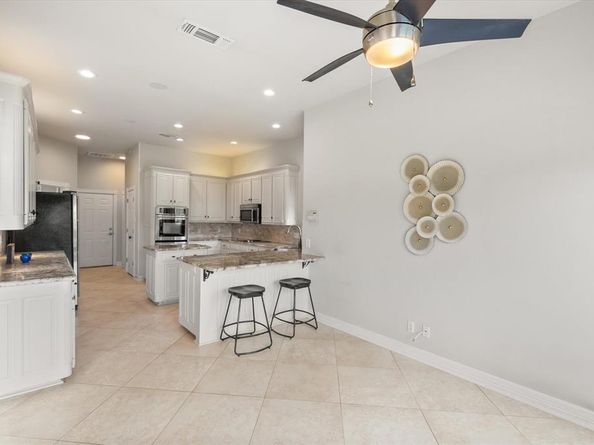 900  Riviera Drive , Mansfield Texas 76063