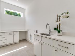 2410 N Prairie Avenue , Dallas Texas 75204