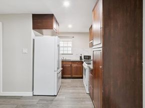 621 N Elm Street , Lancaster Texas 75146