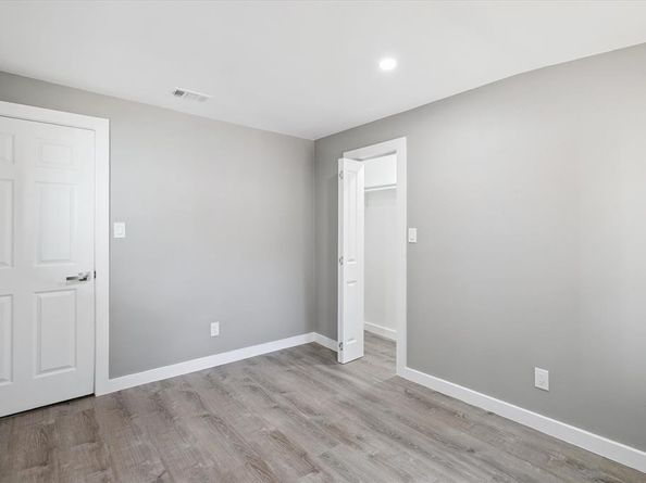 621 N Elm Street , Lancaster Texas 75146