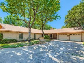 1517  Daywood Lane , Irving Texas 75061
