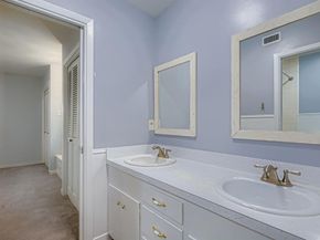 1517  Daywood Lane , Irving Texas 75061