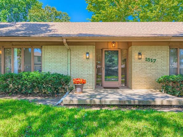 1517  Daywood Lane , Irving Texas 75061