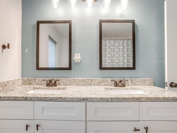 2909  Clover Valley Drive , Garland Texas 75043