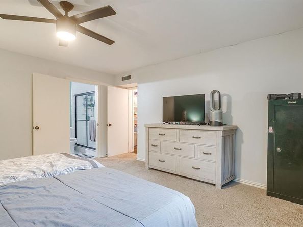 2909  Clover Valley Drive , Garland Texas 75043