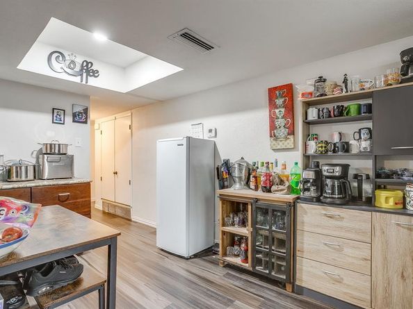 2909  Clover Valley Drive , Garland Texas 75043