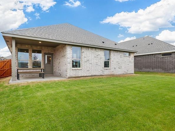 2604  STARLING Street , Denton Texas 76205