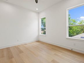 1706  Homeland Street , Dallas Texas 75212